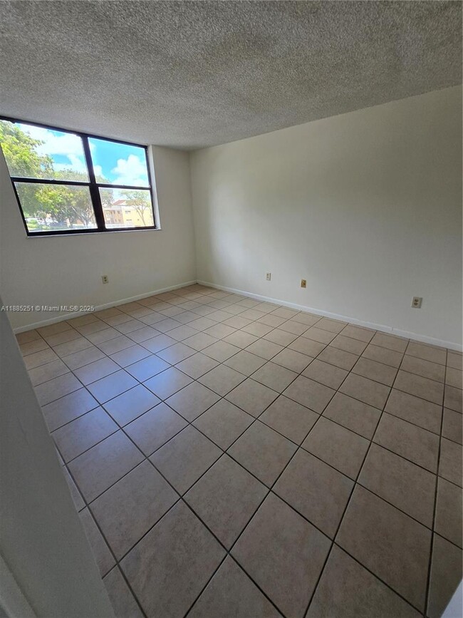 Building Photo - 8006 SW 149th Ave