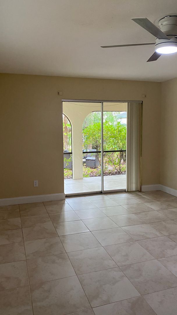 Building Photo - Private Siesta Key Retreat Minutes from World-Famous Beach