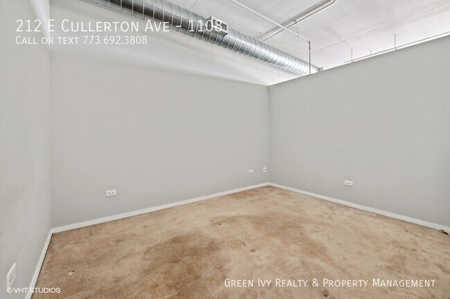 Building Photo - 1 Bed 1 Bath in the South Loop with amazin...