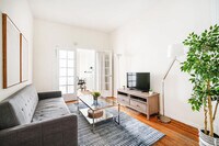 Building Photo - 223 E 14th St