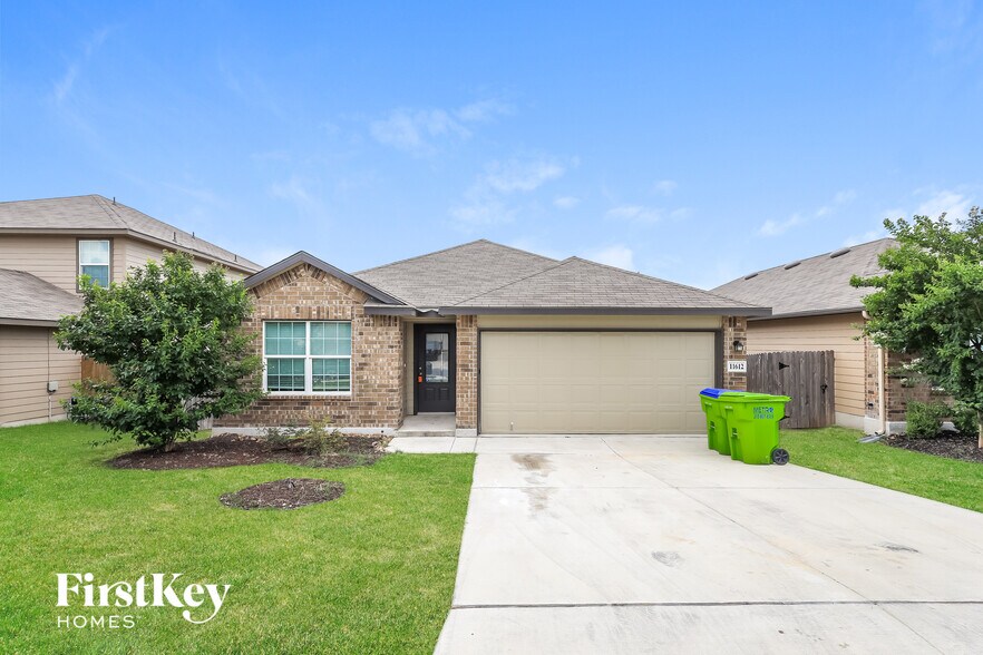 Building Photo - 11612 Blackmore Leap