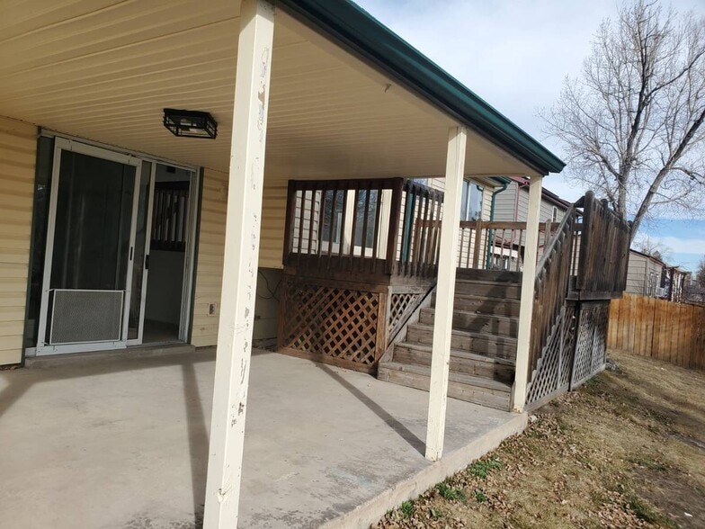 Building Photo - 2216 S Eagle Ct