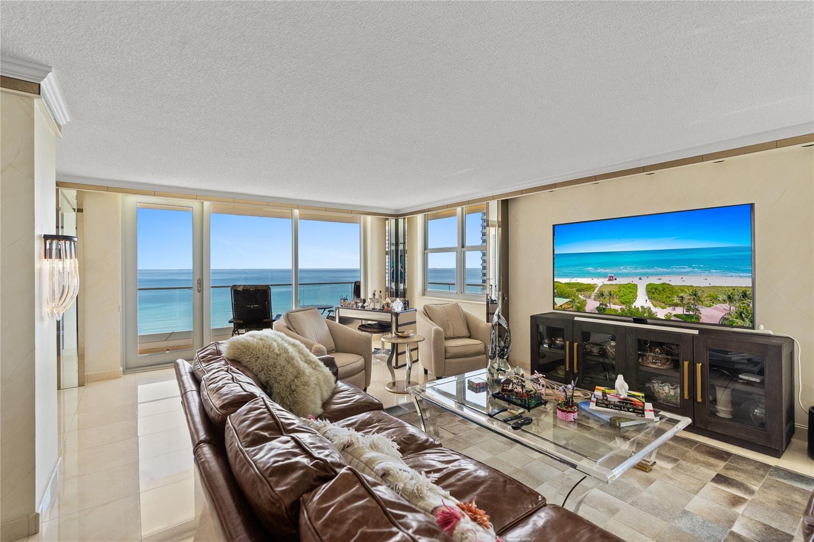 Building Photo - 1920 S Ocean Dr