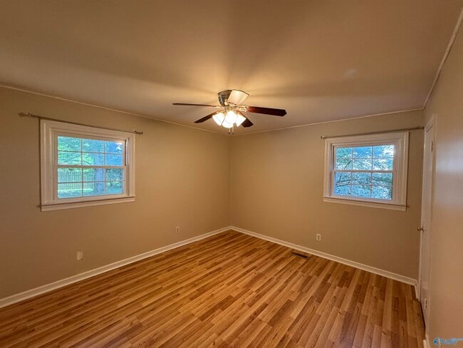 Building Photo - 1101 Winston Dr