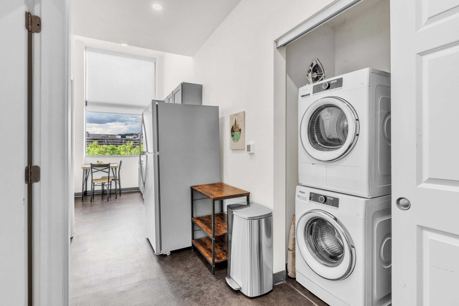 Building Photo - 800 Penn Ave