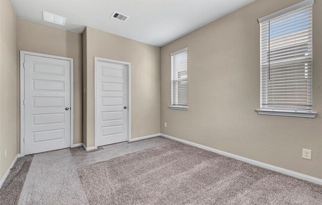 Building Photo - 16104 Oregon Oak Dr