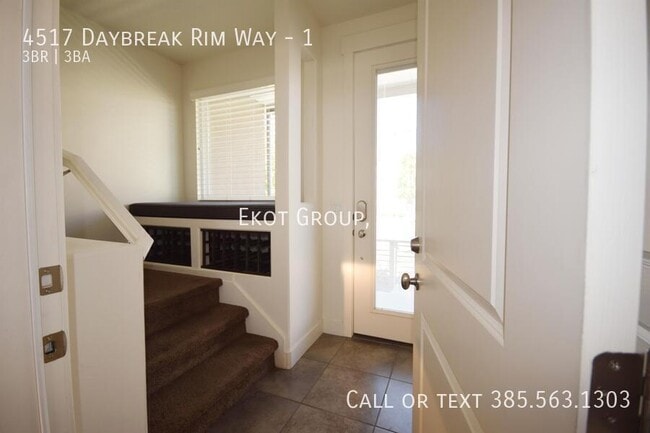 Building Photo - 4517 Daybreak Rim Way