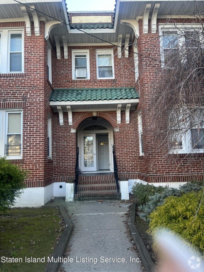 Building Photo - 542 BROADWAY-