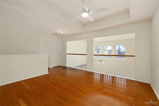 Building Photo - 3404 San Armando St