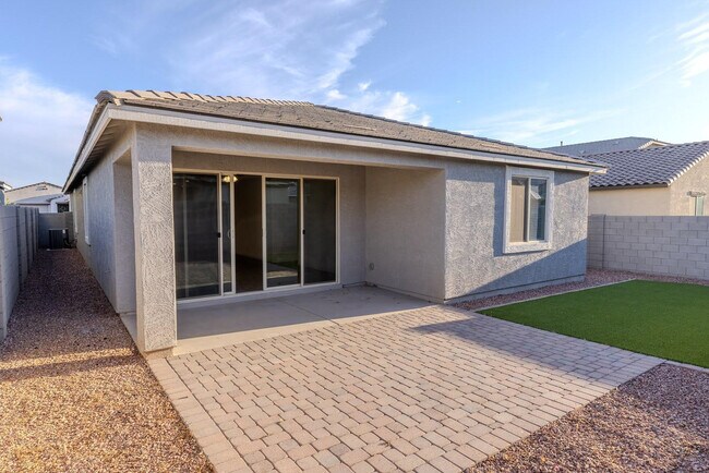 Building Photo - 11248 E Unger Ave