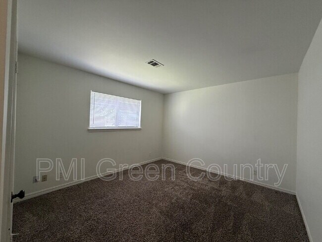 Building Photo - 8174 E 31st Pl