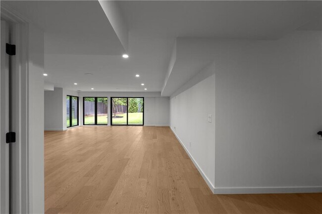 Building Photo - 3566 Cantrell Rd NE