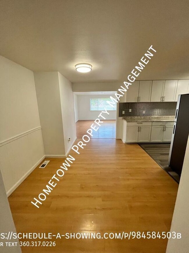 Building Photo - Updated 4 bedroom 2 bath home in Lacey - A...