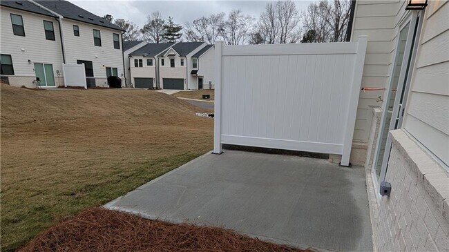 Building Photo - 1726 Harper Lily Ln