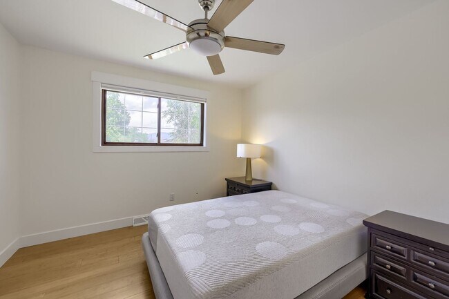 Building Photo - South Boulder Stunner | Fully Remodeled 4BD Retreat with Incredible Backyard - Available August 1!
