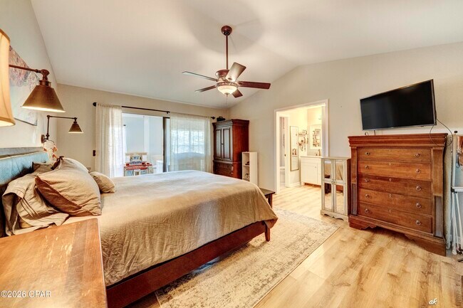 Building Photo - 707 Plantation Cir