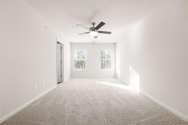 Building Photo - 1328 Riverstone Rd