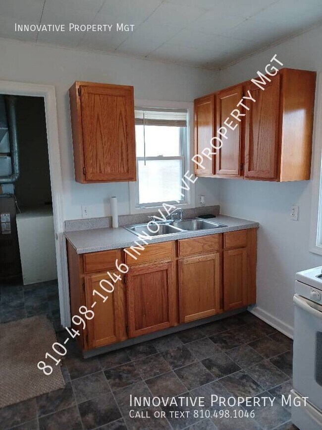 Building Photo - 523 Pine St
