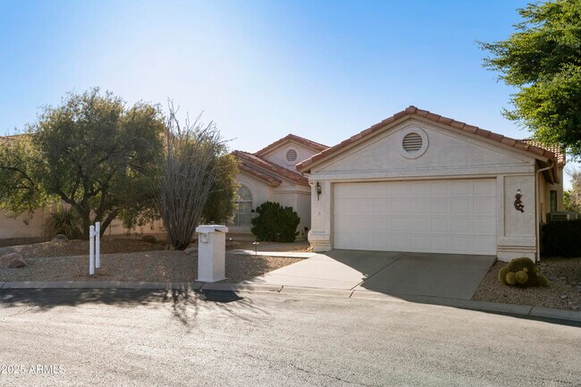 Building Photo - 11115 E Bellflower Ct