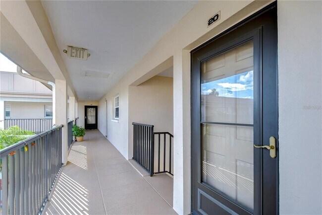 Building Photo - 10280 Imperial Point Dr W
