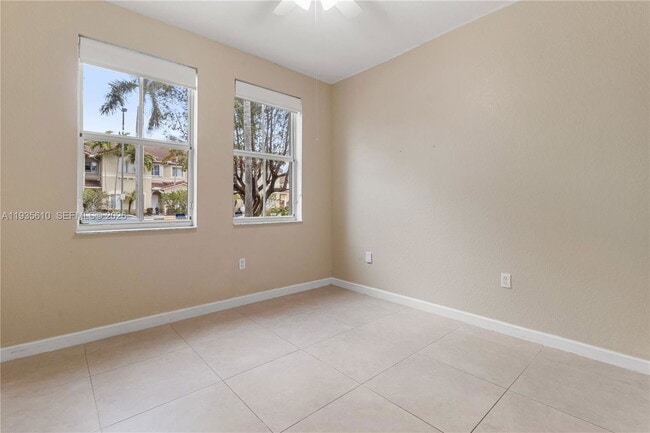 Building Photo - 8562 NW 108th Ave