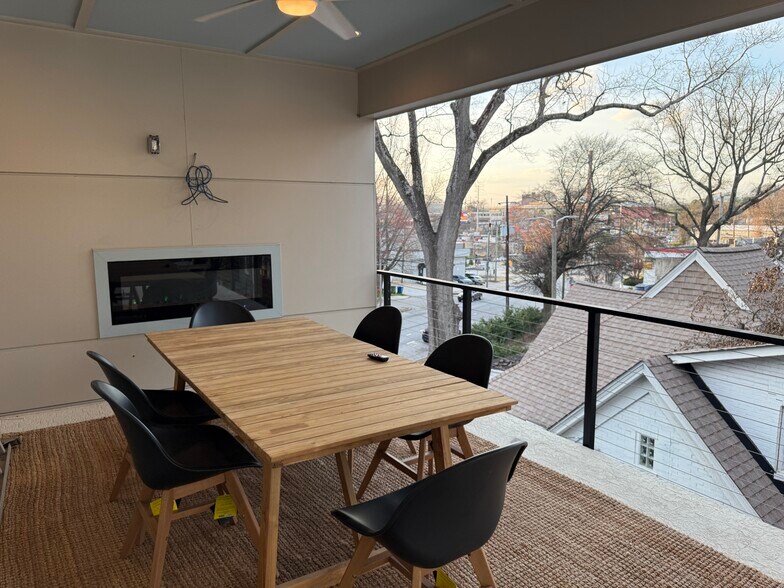 Building Photo - 1073 Hemphill Ave NW