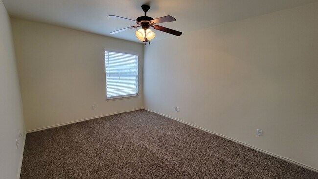 Building Photo - 3104 111th St