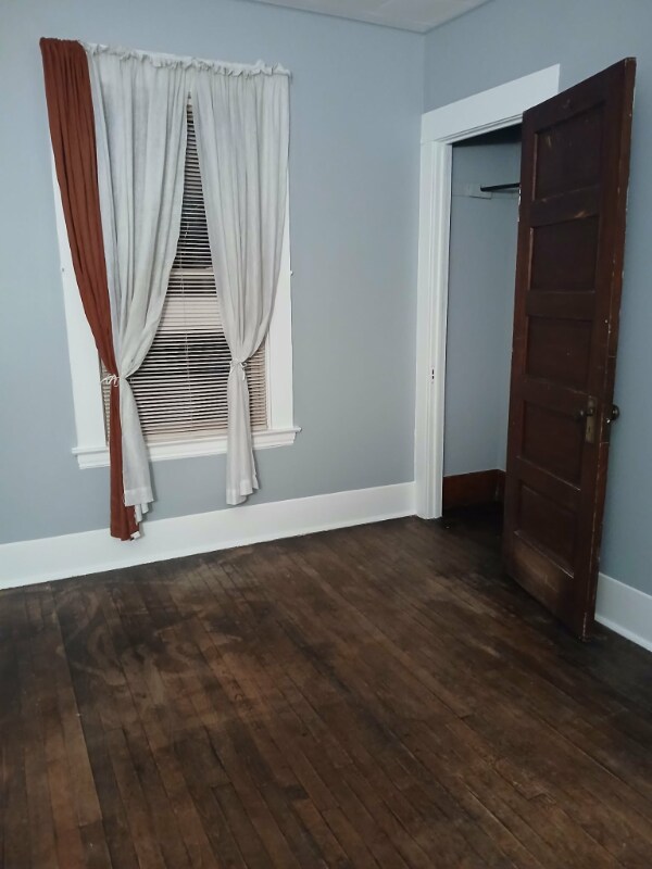 Building Photo - 315 Boyden St