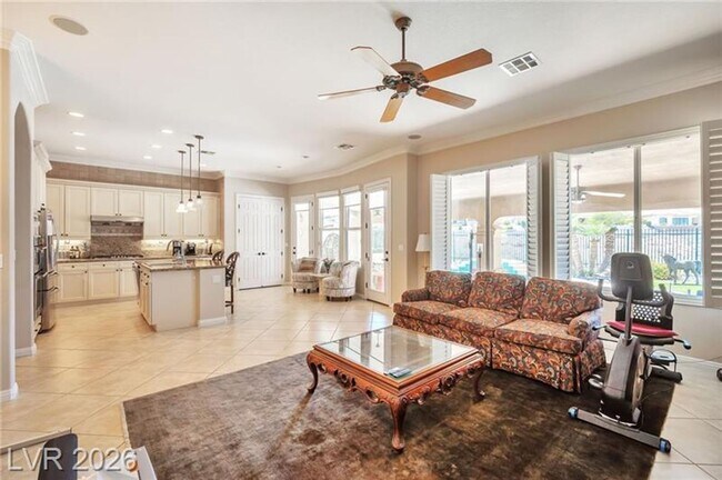 Building Photo - LUXURY HOME IN SEVEN HILLS