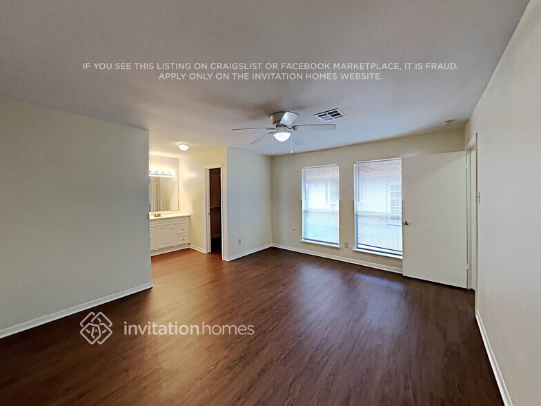 Building Photo - 15834 Fox Springs Dr