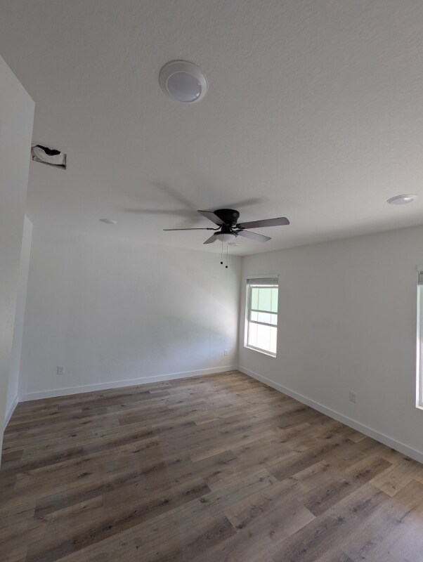 Building Photo - 2105 Vista Encino