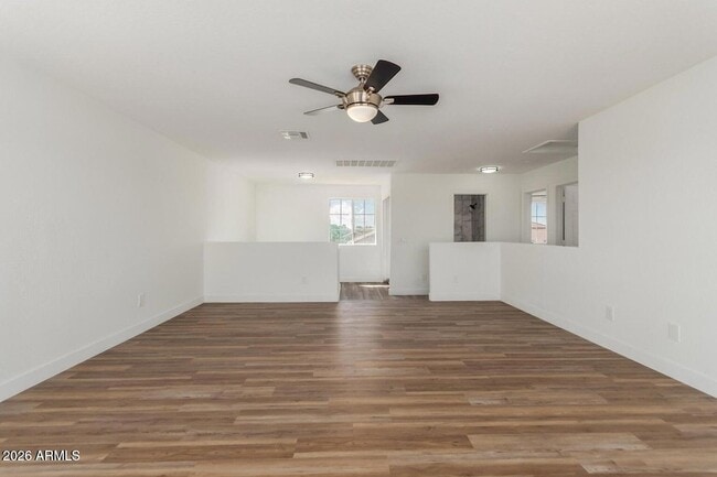 Building Photo - 12626 W Paradise Dr