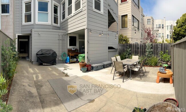 Building Photo - 628 9th Ave