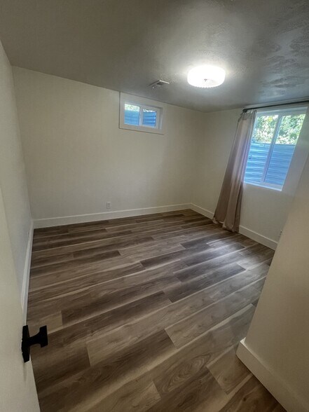 Building Photo - 6836 S 1495 E