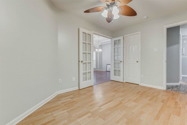 Building Photo - 4506 Silverlake Dr