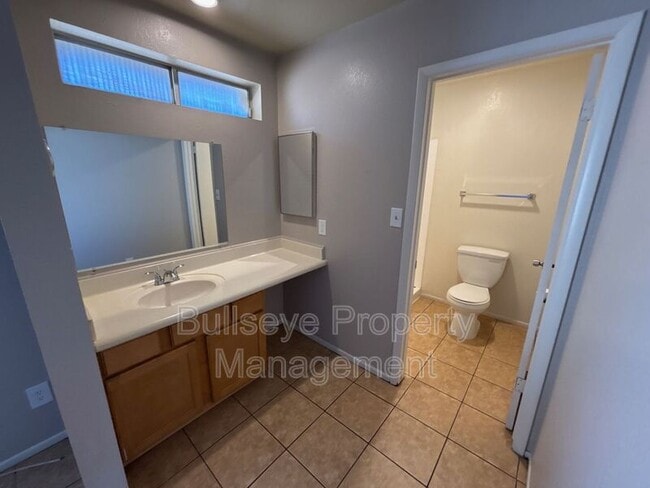 Building Photo - 4625 N 75th Ln