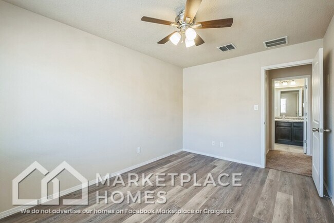 Building Photo - 7114 Wasilla Dr NE