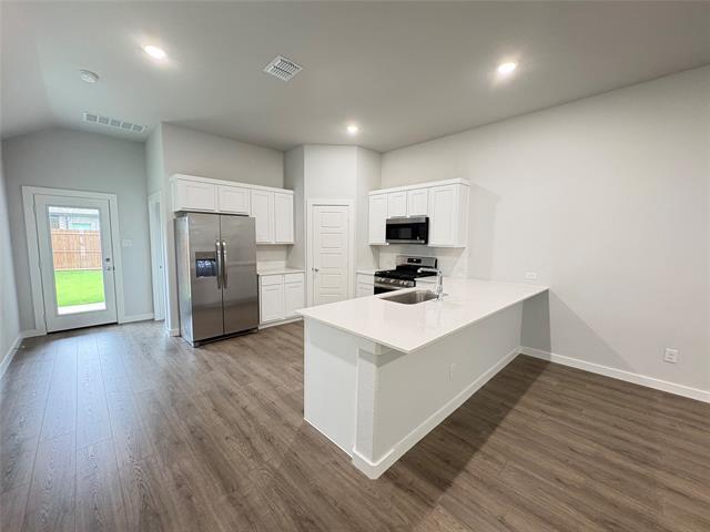 Building Photo - 120 Greenbriar Dr
