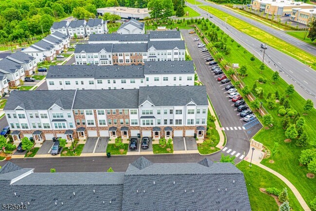 Building Photo - 309 Saratoga Ct