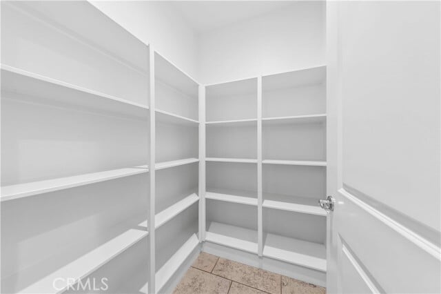 Building Photo - 111 Great Oak