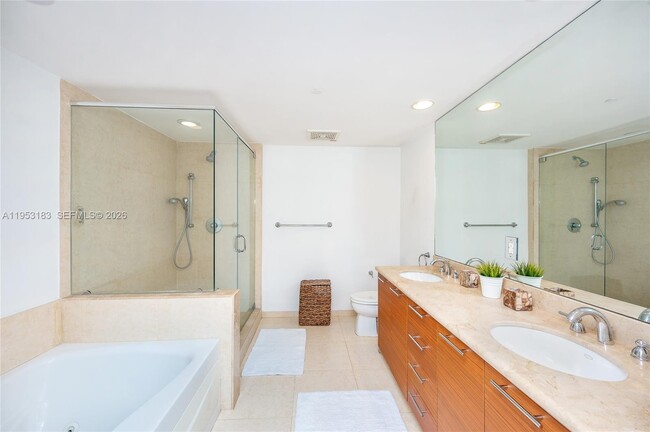 Building Photo - 50 Biscayne Blvd