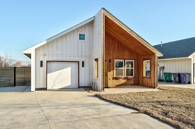Primary Photo - Unique home in OKC