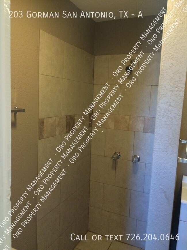 Building Photo - 203 Gorman