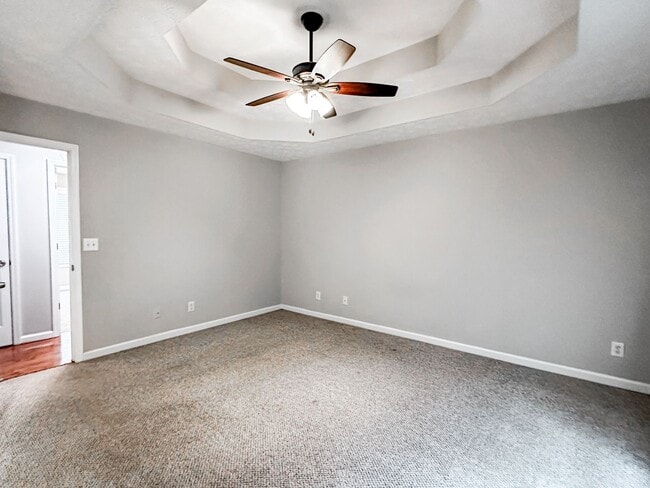 Building Photo - Large North Forsyth home with Garage