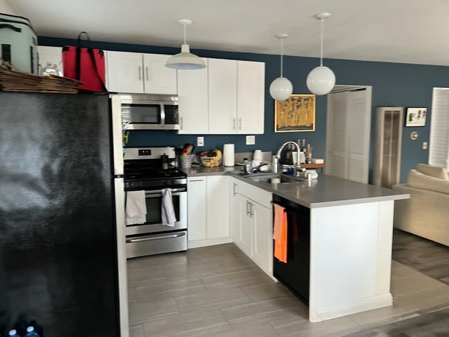 Kitchen - 2624 5th St