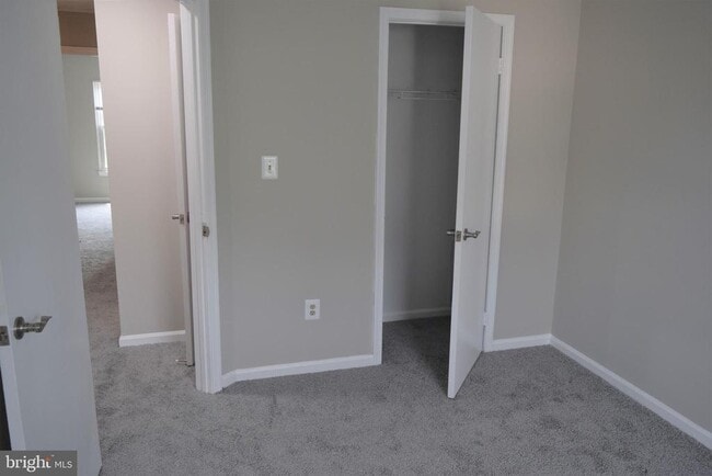 Building Photo - 14251 Oxford Dr