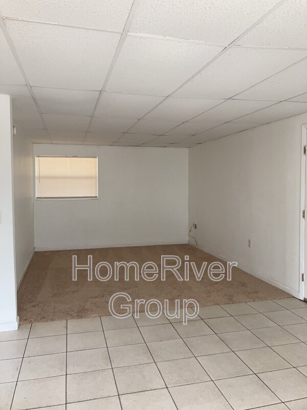 Building Photo - 3929 S Shade Ave