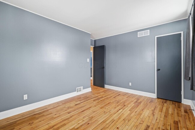 Building Photo - 3042 Rightmire Blvd