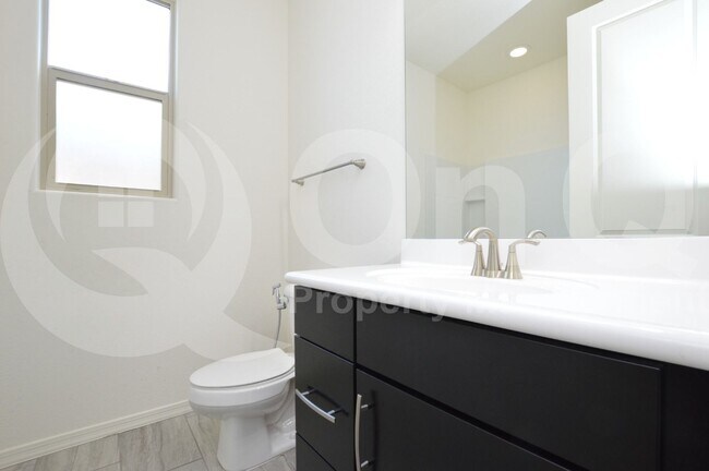 Building Photo - 9114 S 167th Dr