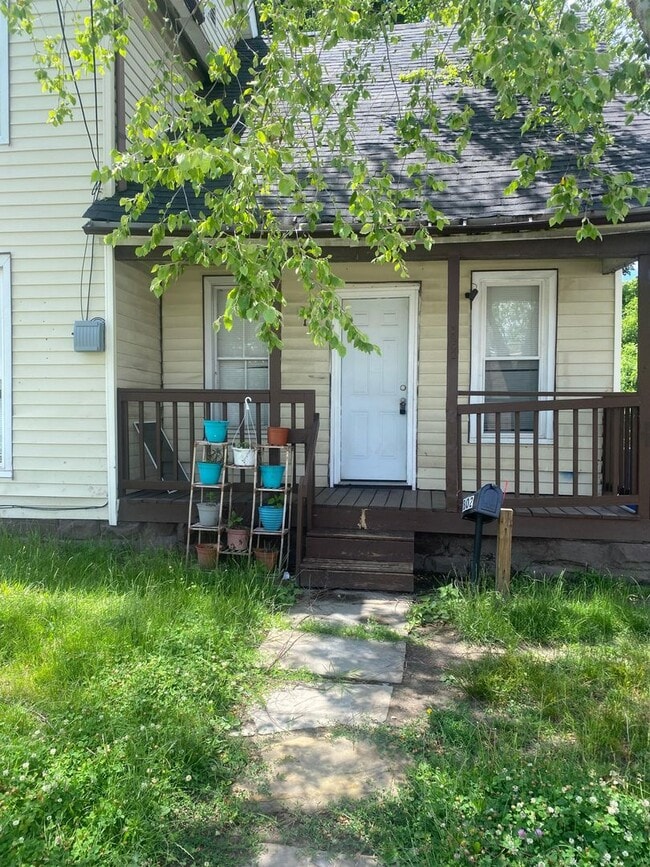 Building Photo - 3802 Denison Ave